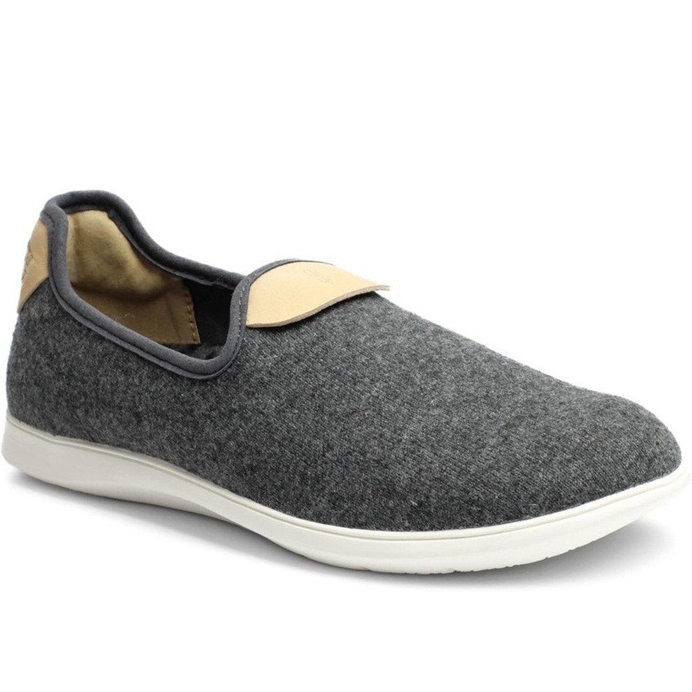 REVITALIGN Women's Antigua Cozy Sneaker